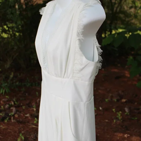 Francesca's Mi Ami Women's White Sleeveless Lace Bodice Jumpsuit Romper Medium - Picture 6 of 15